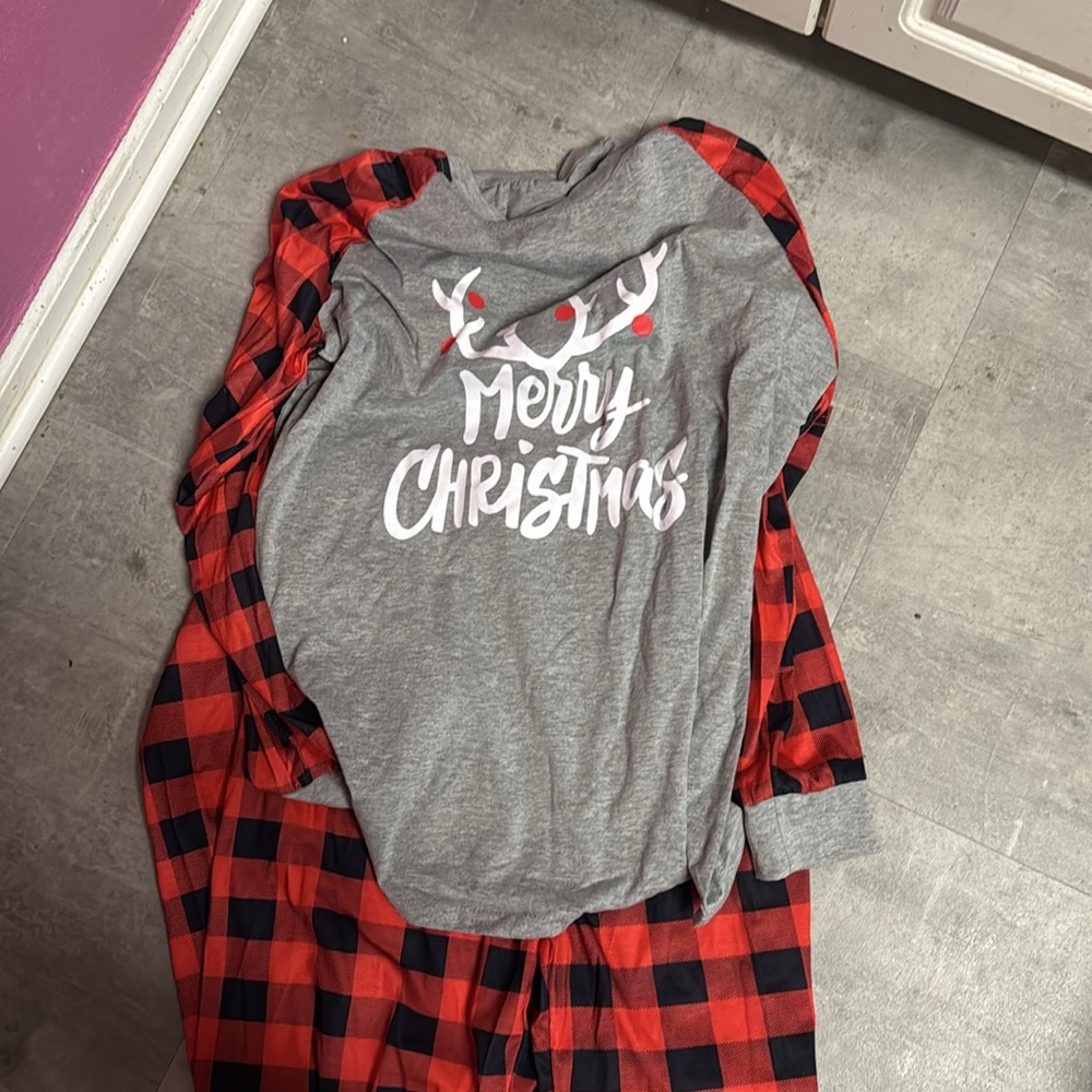 Brand new men’s two piece pj